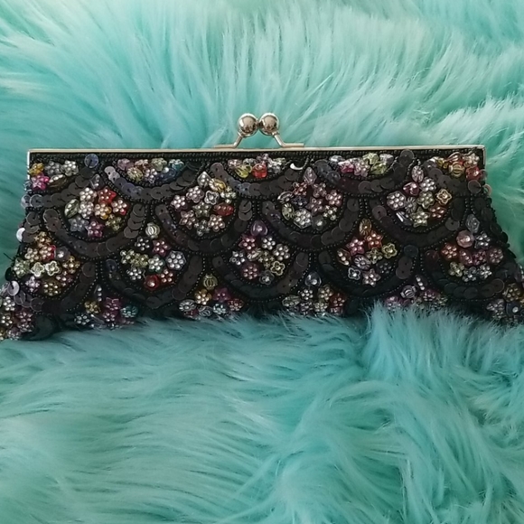 Vintage Beaded Clutch - Picture 2 of 6